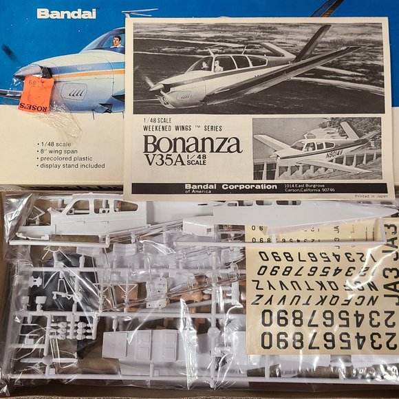 Bandai- Beech Bonanza V35 - Weekend Wings Series - Plastic Model Plane - Picture 3 of 4